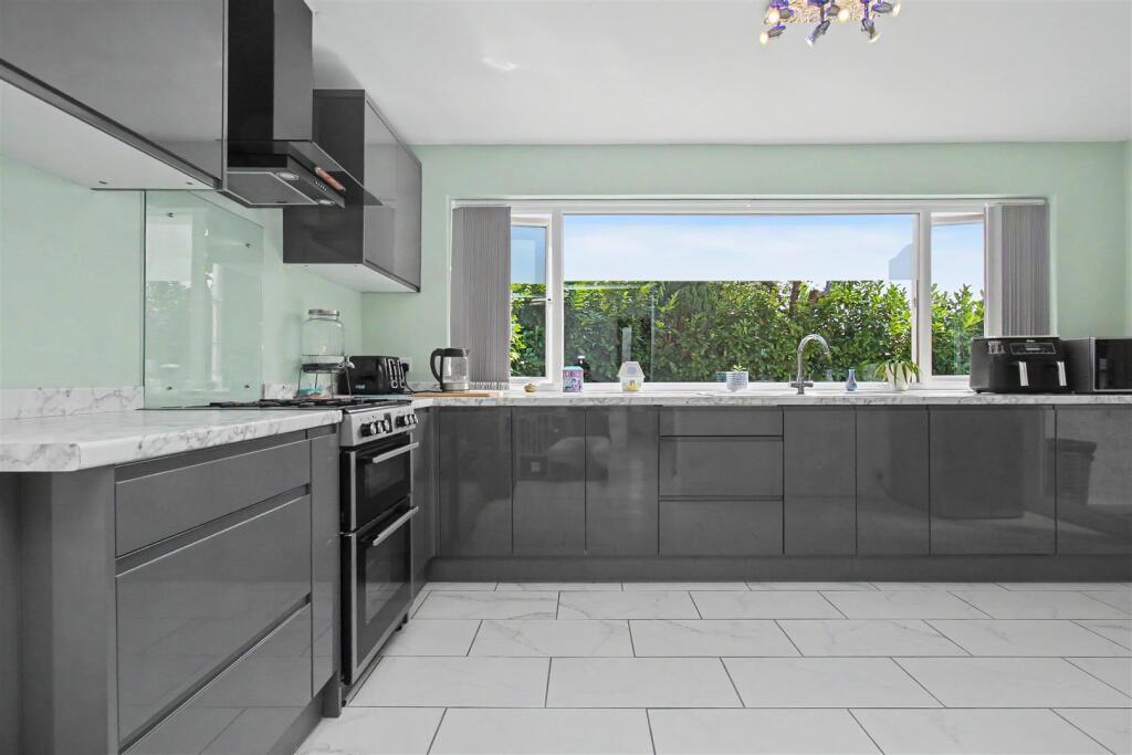 House in Northampton - View 4