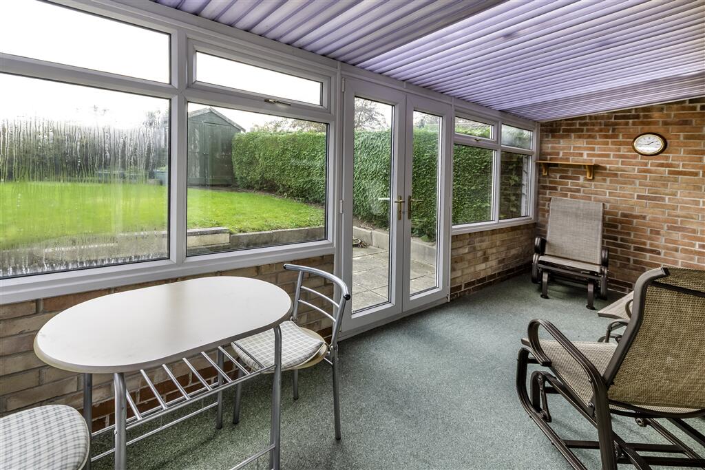 16 Birkdale Grove, Retford, Nottinghamshire DN22 7DS photo 4
