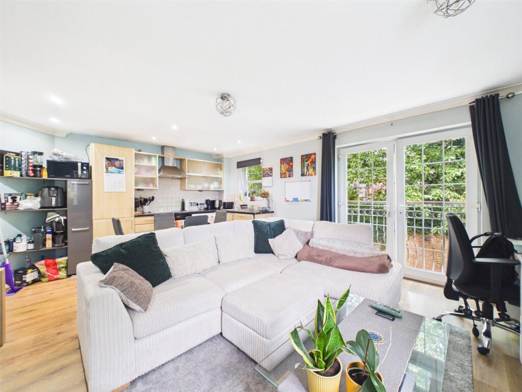 Apartment in Manchester - View 5