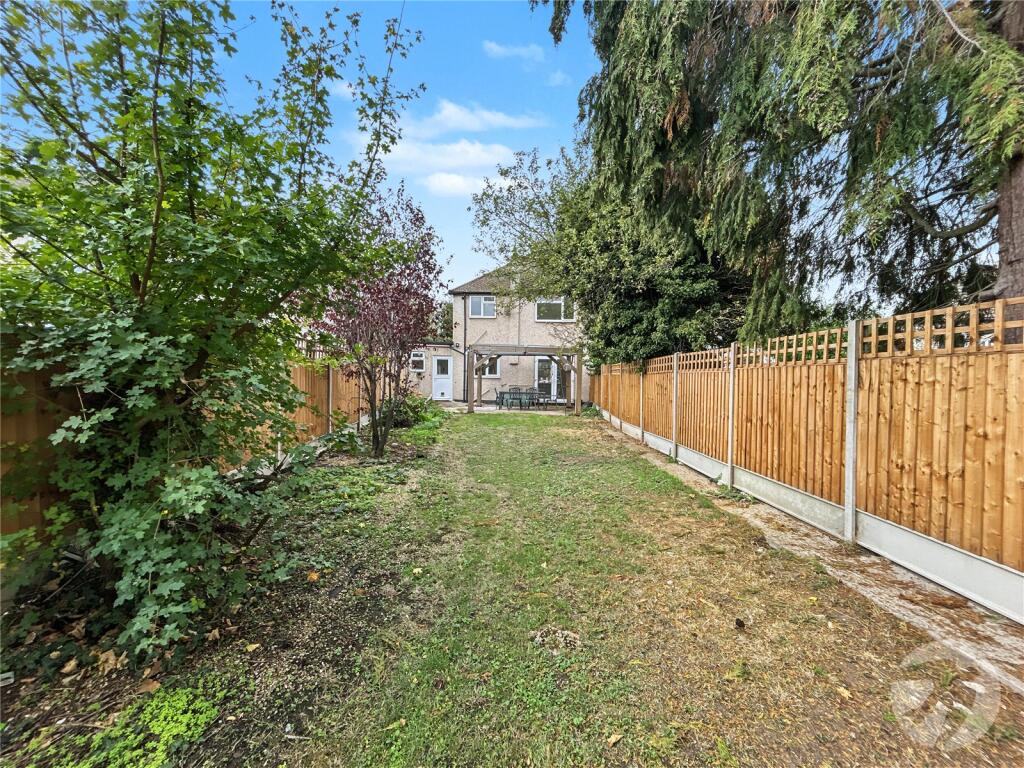 House in Dartford - View 2