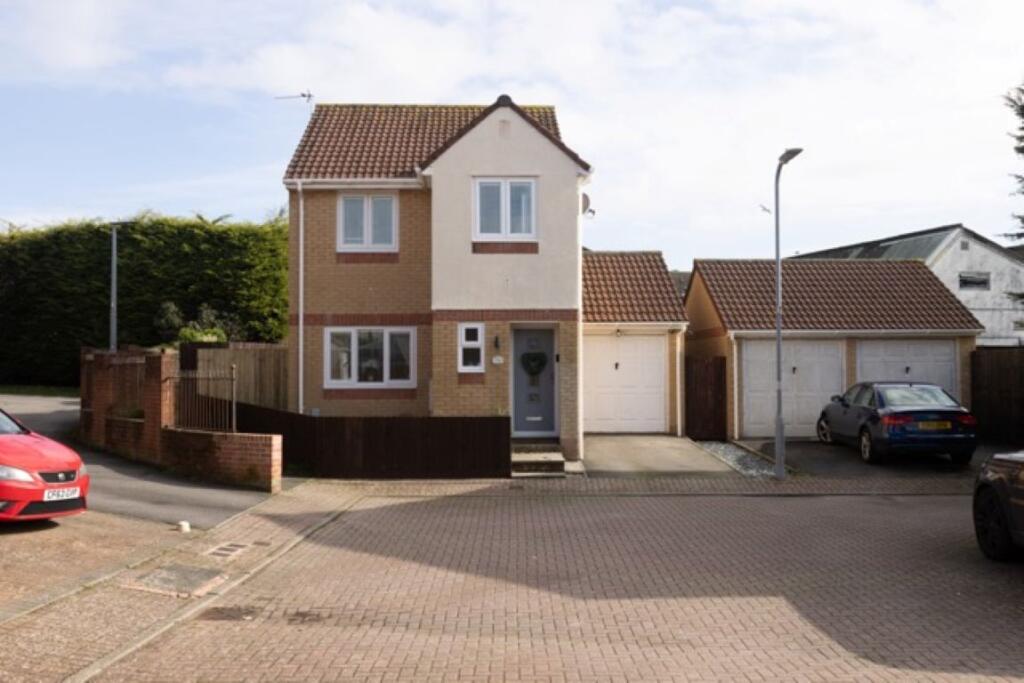 Main image of property: Thistle Close, Barry