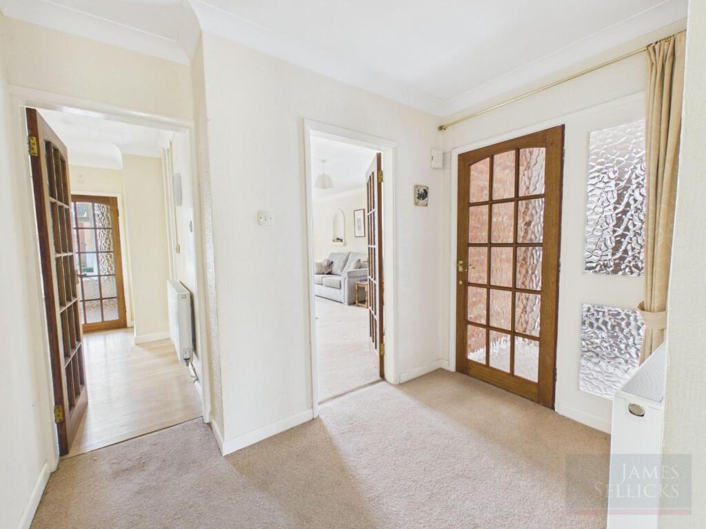 House in Leicester - View 5