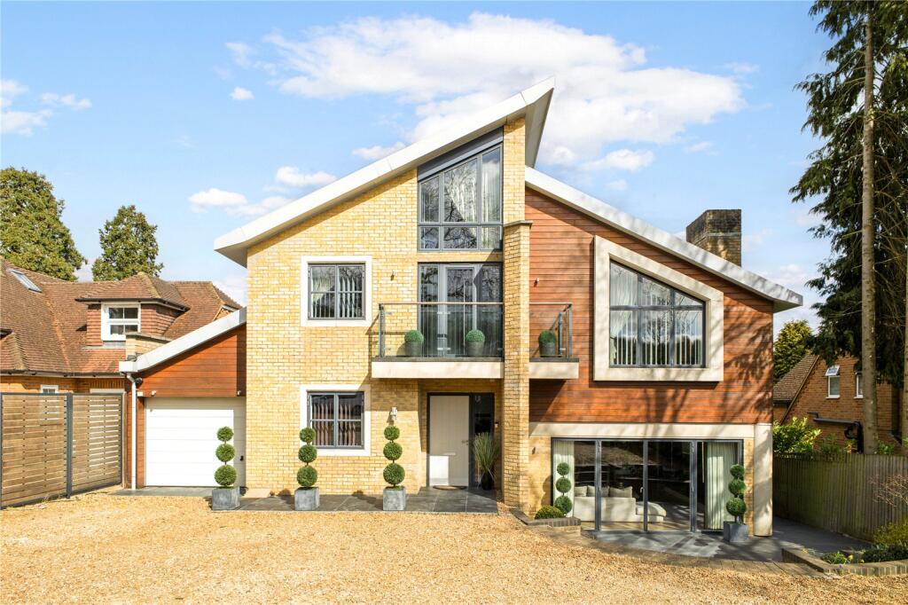 Main image of property: Mentone Avenue, Aspley Guise, Milton Keynes, Bedfordshire, MK17
