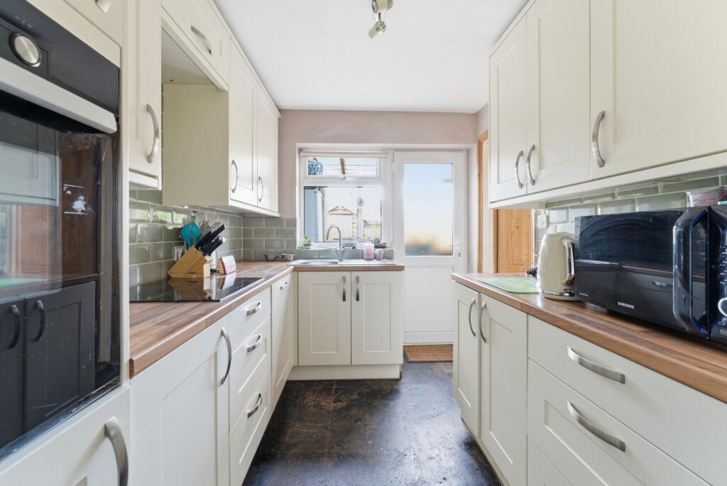 Hill Crescent, Finstock, OX7 photo 4