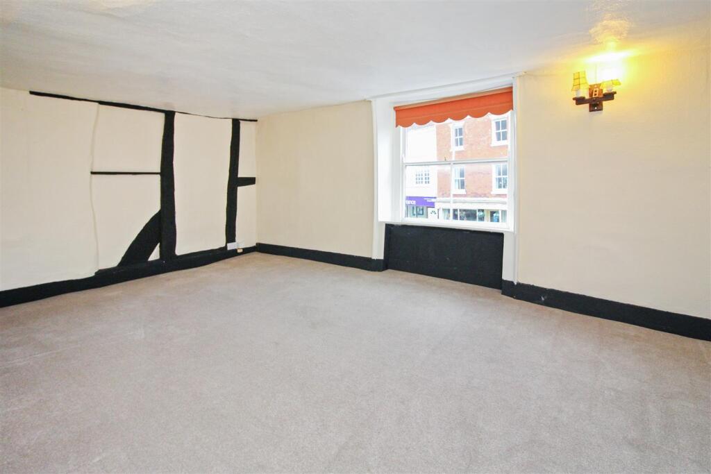 Apartment in Canterbury - View 5
