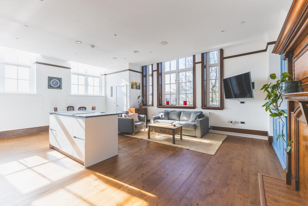 Apartment in London - More