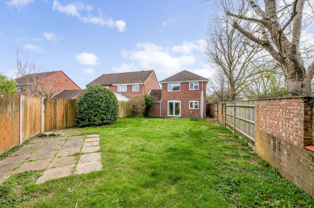 Main image of property: The Gallops, Titchfield Common