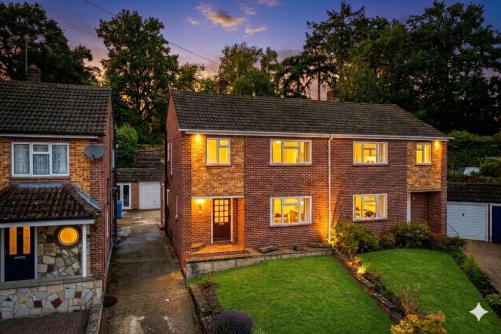 Main image of property: Highfields, Sunningdale, Berkshire, SL5