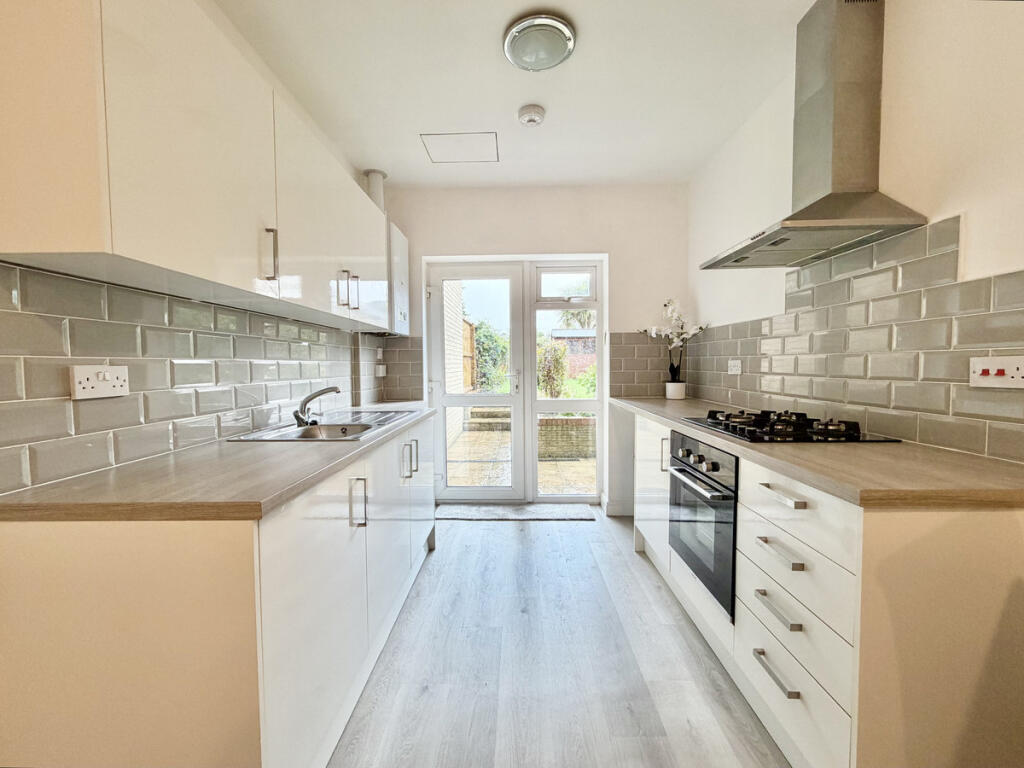 Apartment in Portsmouth - More