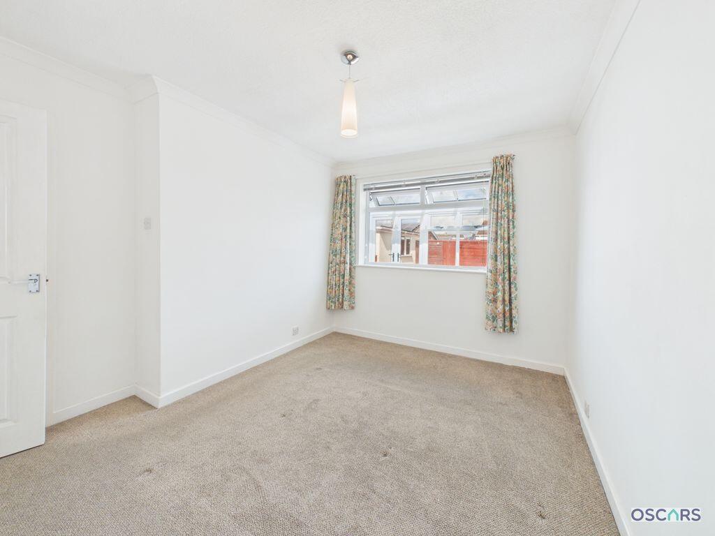 House in Hull - View 4