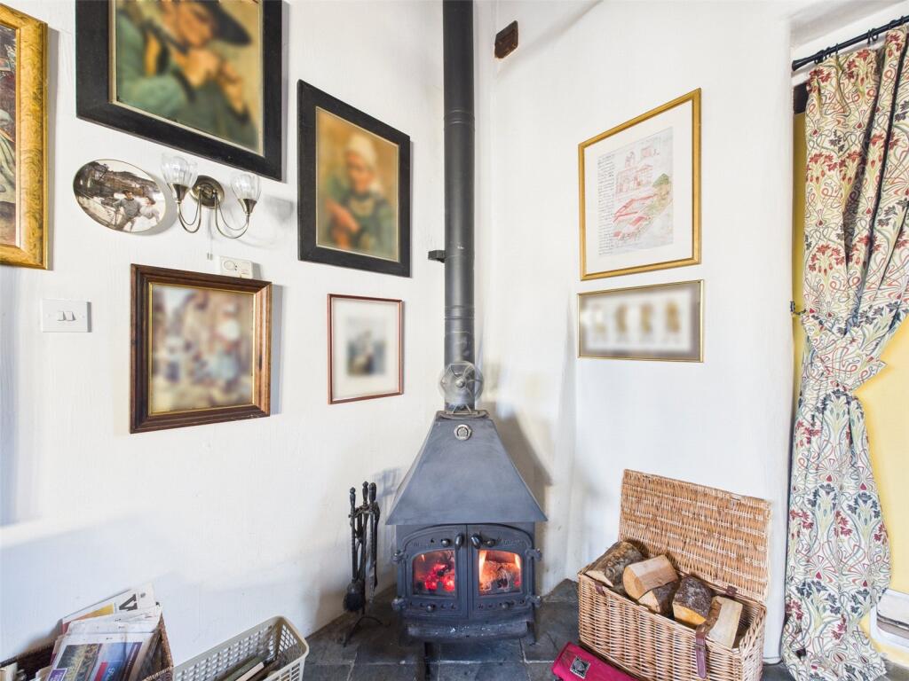 Bow, Crediton, Devon photo 4