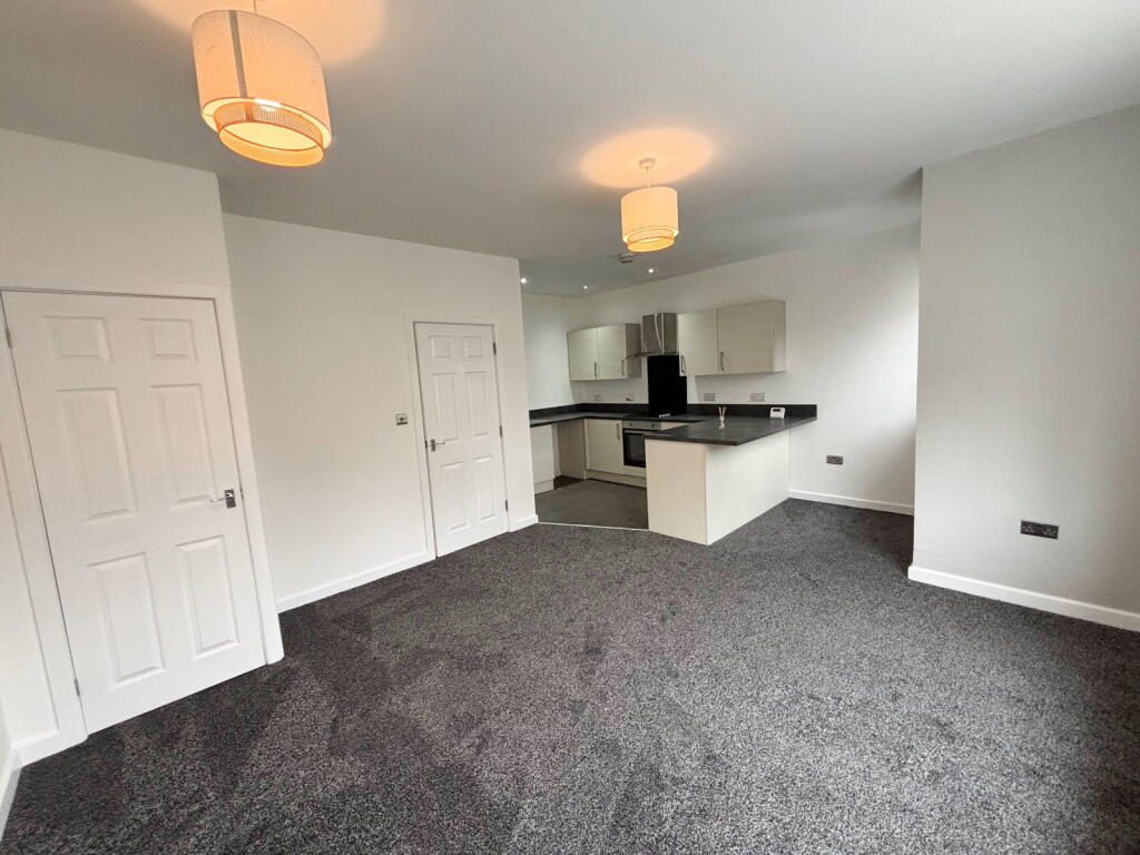 Flat 2 , 90 Victoria Road, Sutton Coldfield, B72 1SN - View 2