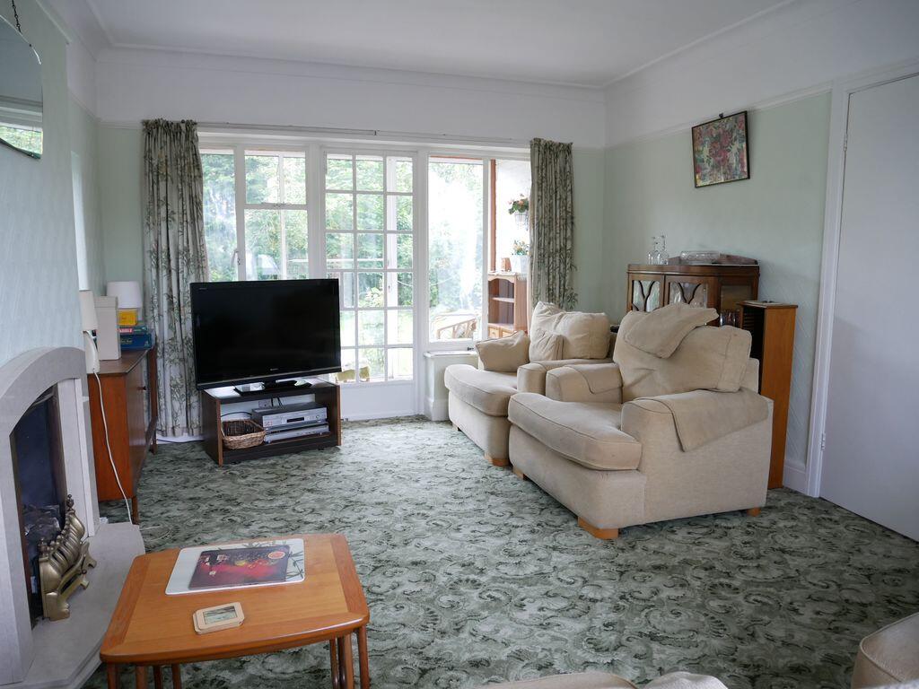 Brogden Drive, Gatley photo 3