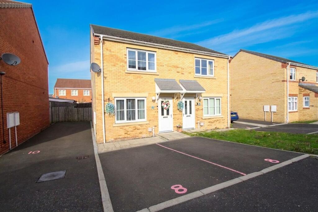3-bed semi-detached on Sherbourne Walk, Middlesbrough, TS5, £140,000