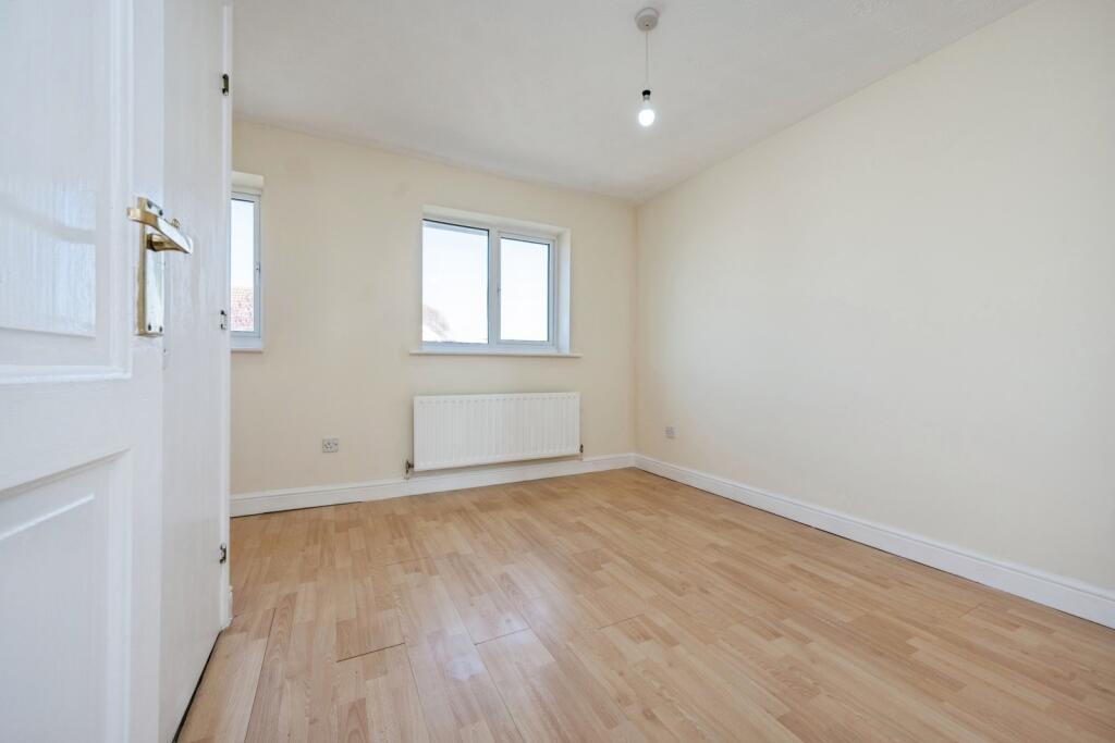 Belfry Close, Elstow, Bedford, Bedfordshire, MK42 photo 4