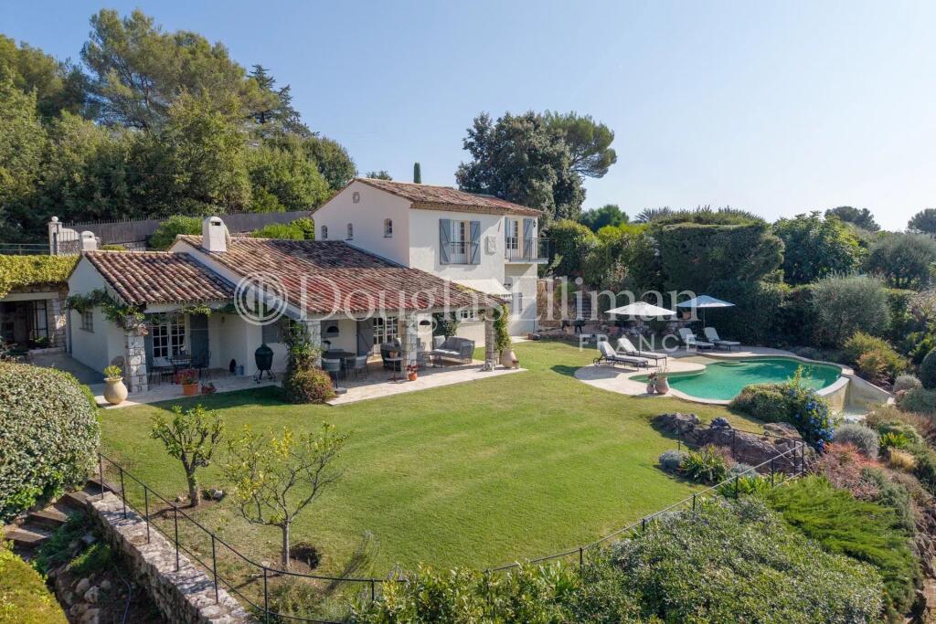 Main image of property: Provence-Alps-Cote d`Azur, Alpes-Maritimes, Saint Paul De Vence