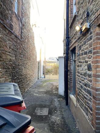 Photo 21