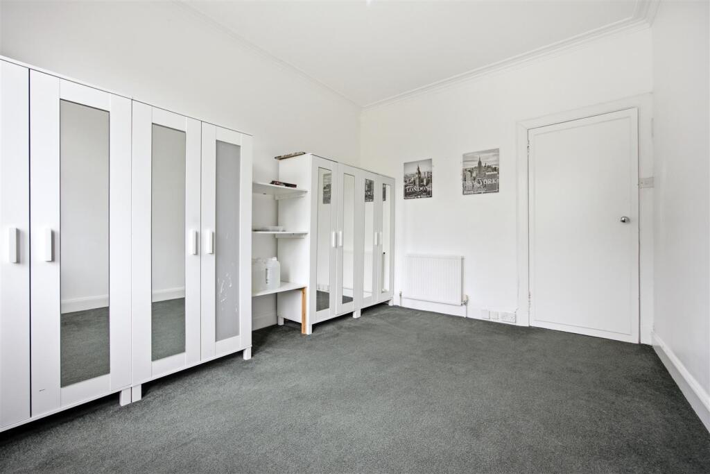 Apartment in Glasgow - View 2