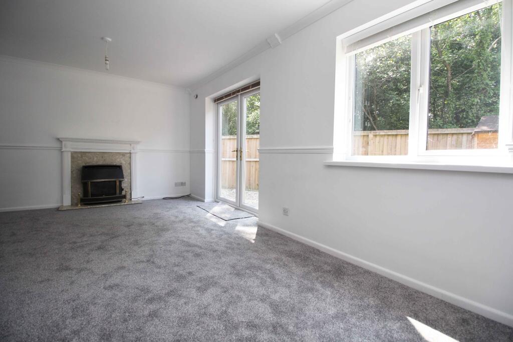 House in Cardiff, Llantwit Fardre - View 2