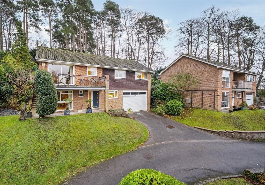 Main image of property: Cock-A-Dobby, Sandhurst, Berkshire, GU47 8LB