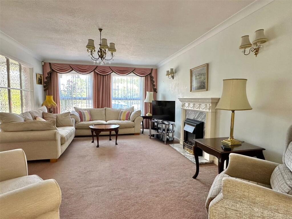 House in New Forest, Milford-on-Sea - View 4