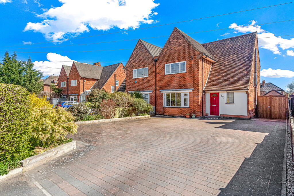 Main image of property: Loughborough Road, Birstall, Leicester, LE4 4NL