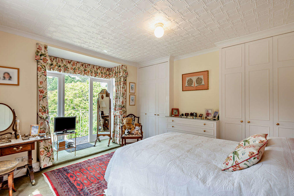 House in Guildford, Smoky Hole, Shere - More