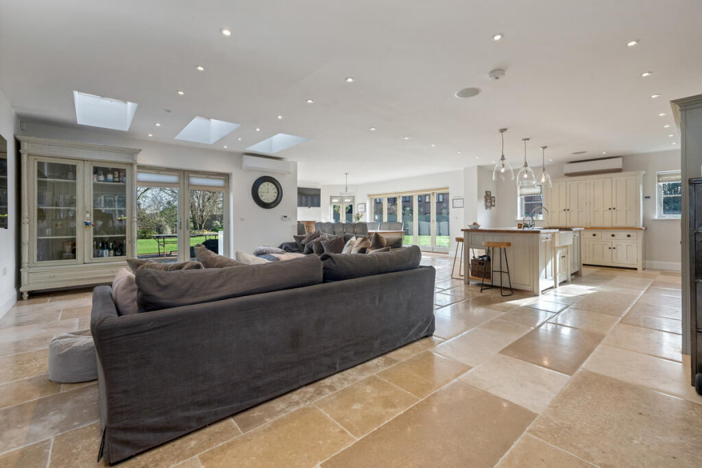 House in Melton, Bottesford - View 5