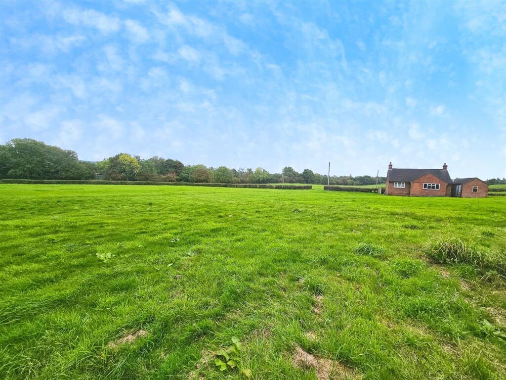 Introducing Woodside Bungalows with 5 Acres of Land, Wharf Road, Biddulph, Staffordshire Moorlands, ST8 6RU photo 2