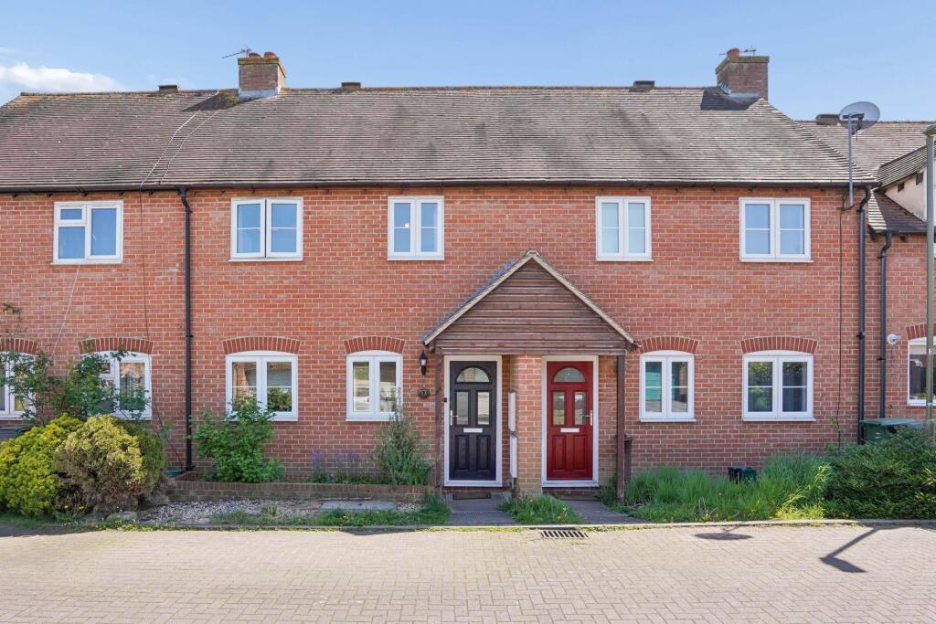Main image of property: Farmstead Close, Grove, OX12