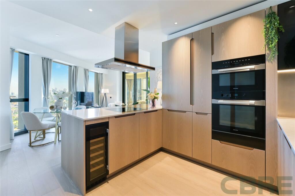 Apartment in London - View 5