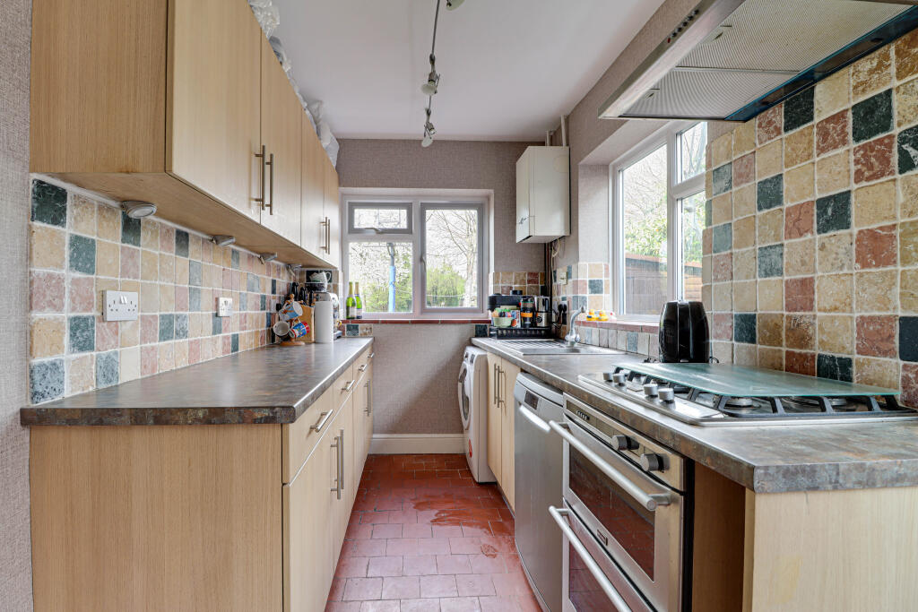 Additional image 4 of Pondfield Crescent, St Albans, AL4