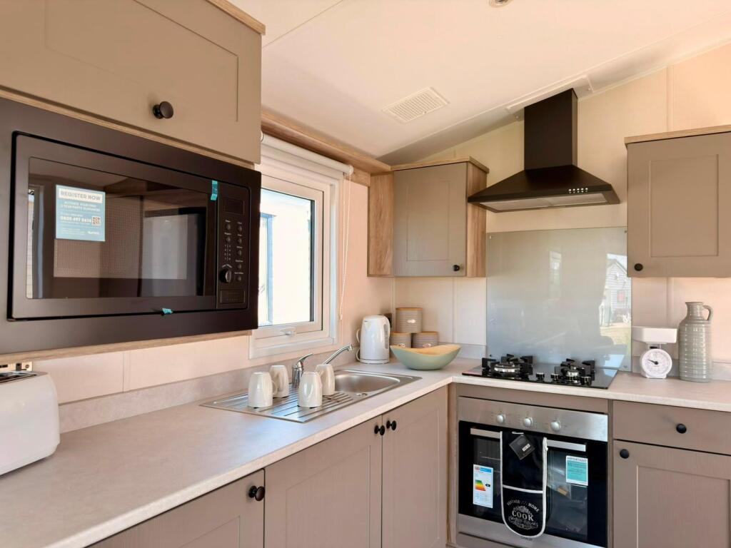 Seaview Holiday Park, St John's Rd, Whitstable , CT5 2RY - View 5