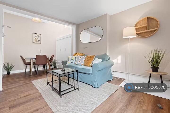 Apartment in Oxford, City Centre - View 2