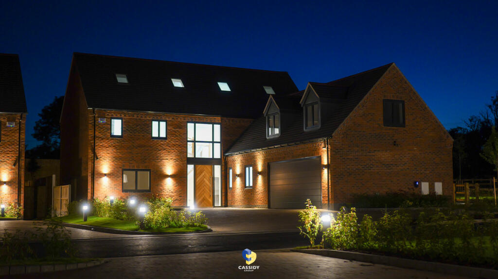 Main image of property: Washbrook Lane, Allesley, CV5 9RR