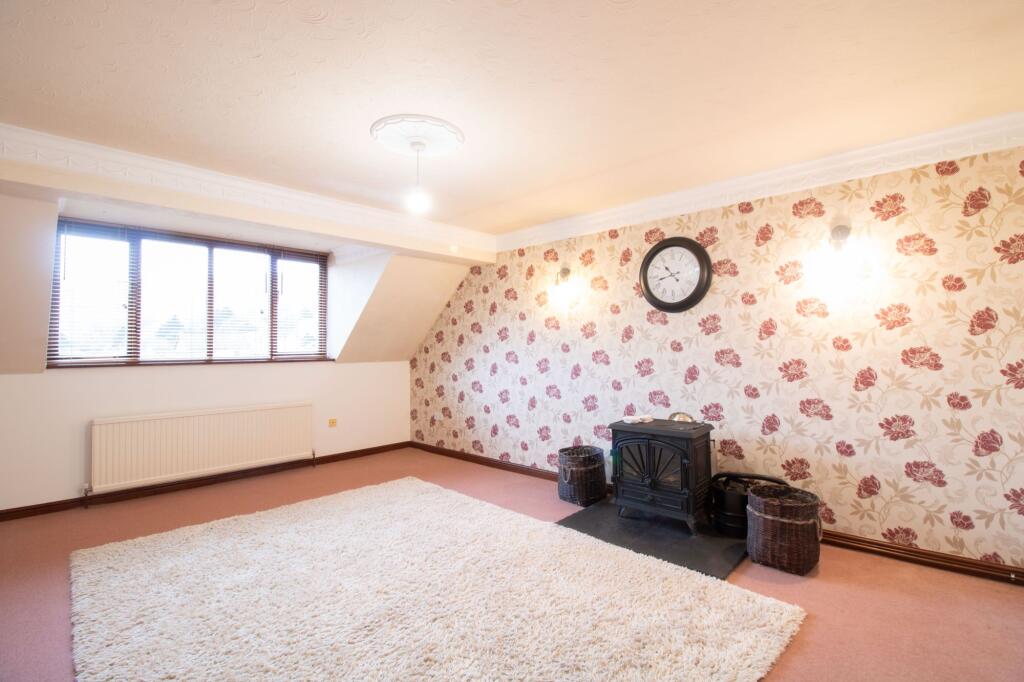House in Risca, Pontymister - View 4