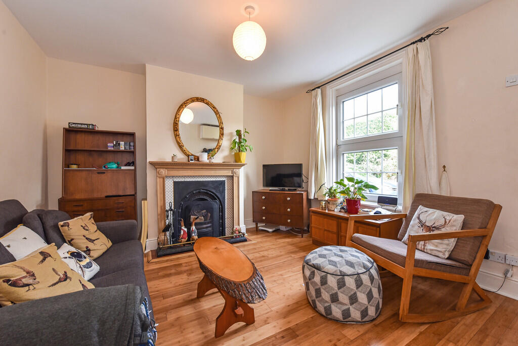 House in Basingstoke and Deane, Whitchurch - View 2