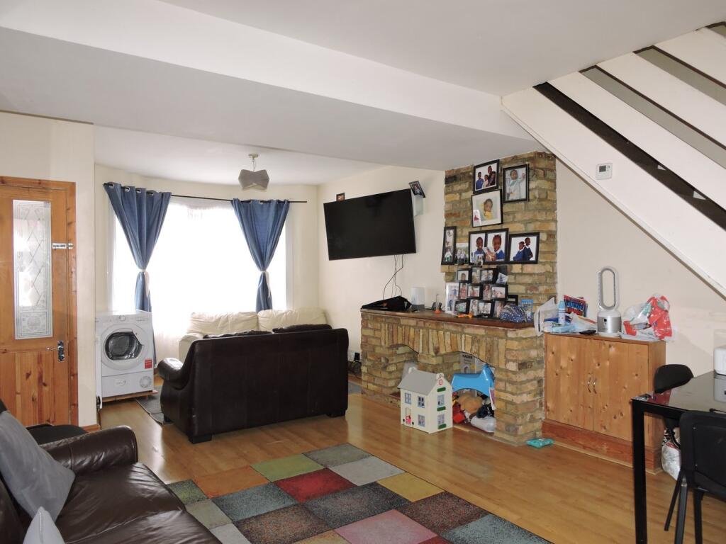 House in London, Ponders End - View 3