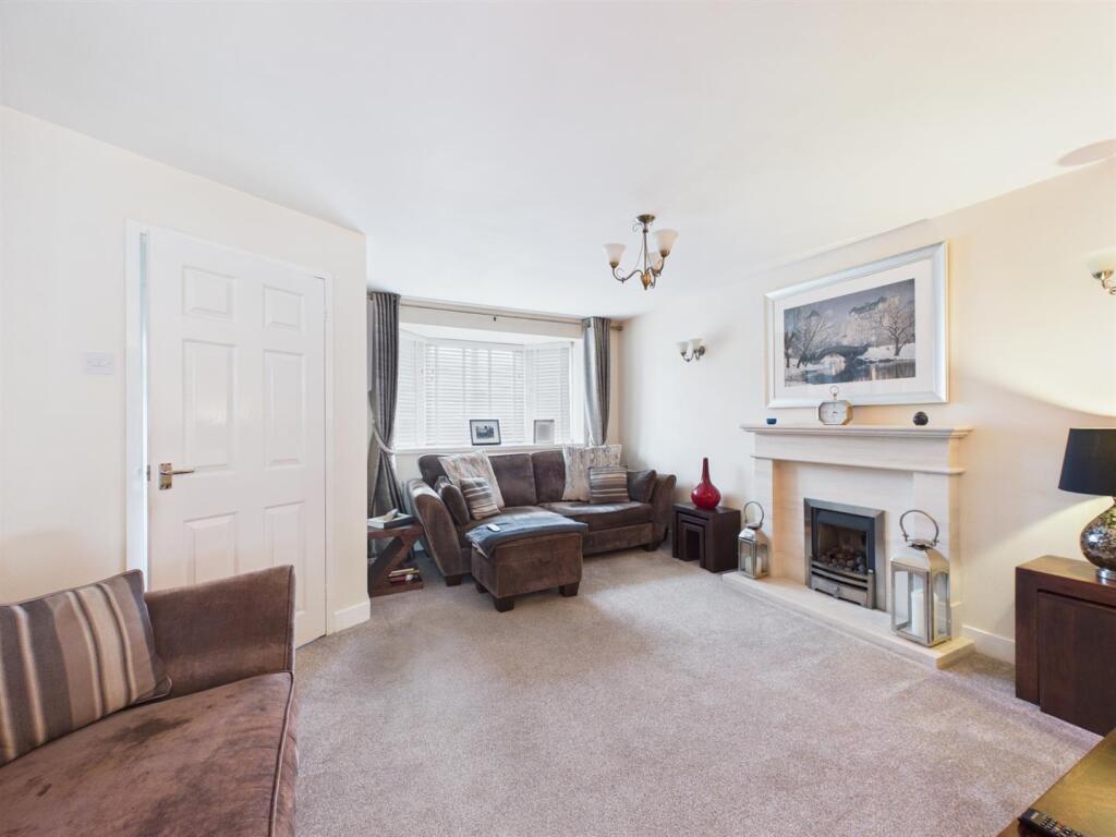 Gillows Croft, Shirley, Solihull photo 4