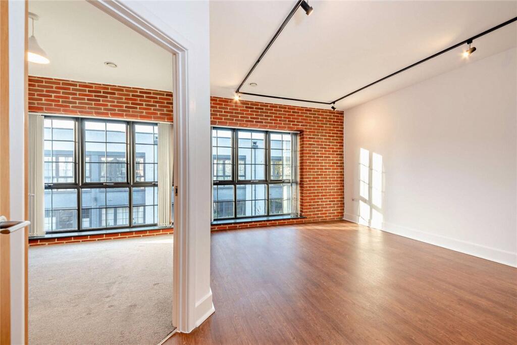 Main image of property: Kelvin Road, Newbury, Berkshire, RG14