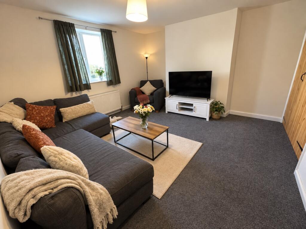 House in Taunton - View 2