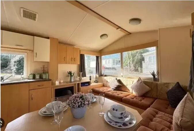 2-bed caravan on 2013 Willerby Magnum, Suffolk Sands Holiday Park, Carr Road, Felixstowe, Suffolk, IP11 2TS, £22,995