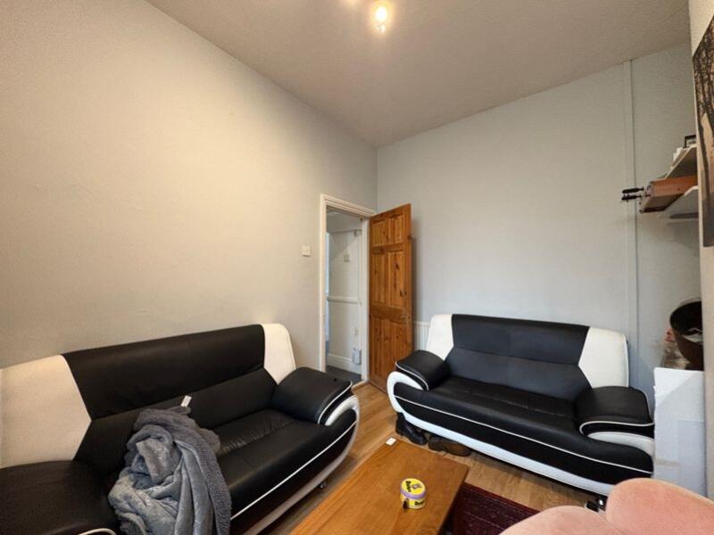 House in Cardiff, Roath - View 2