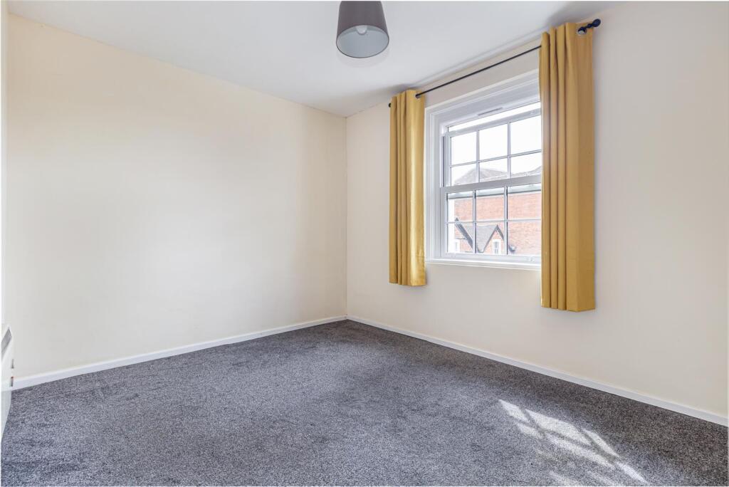 Apartment in Worcester - View 5
