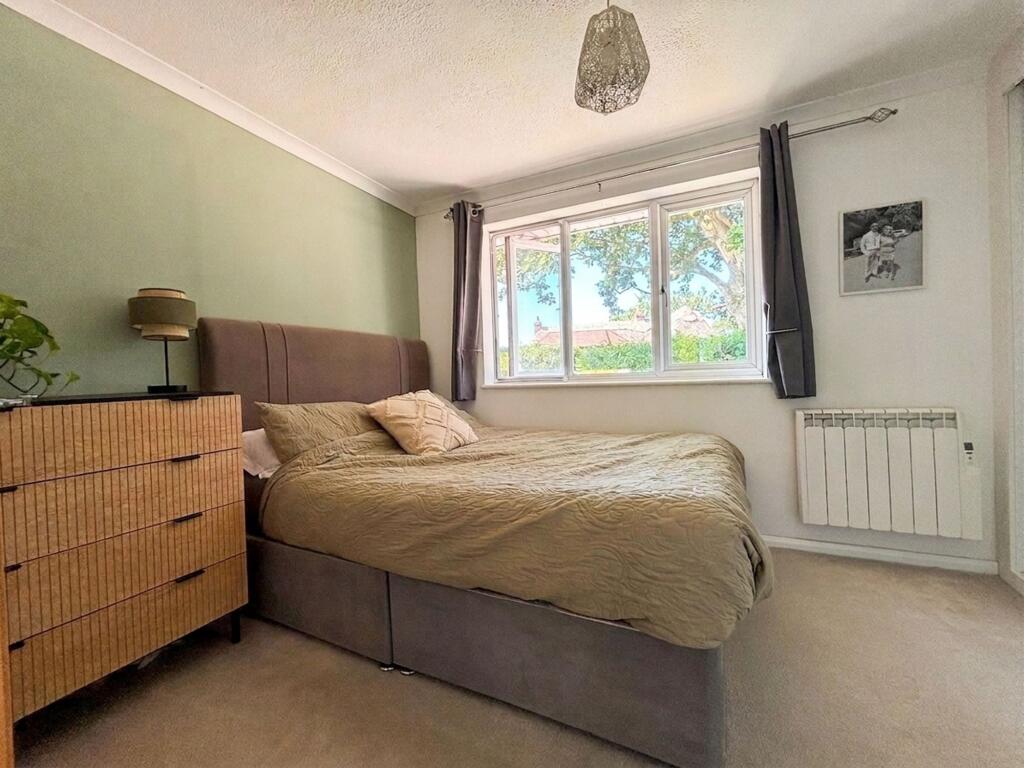 Cotswold Close, Verwood, BH31 - More