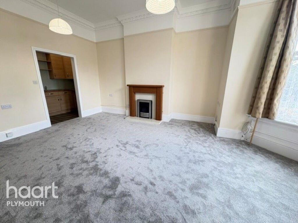 Apartment in Plymouth - View 5