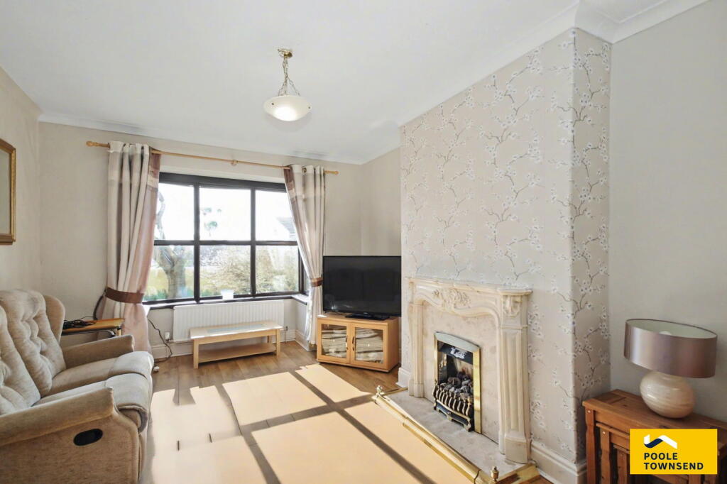 Beach Crescent, Barrow-in-furness, Westmorland And Furness, LA14 3YA photo 4