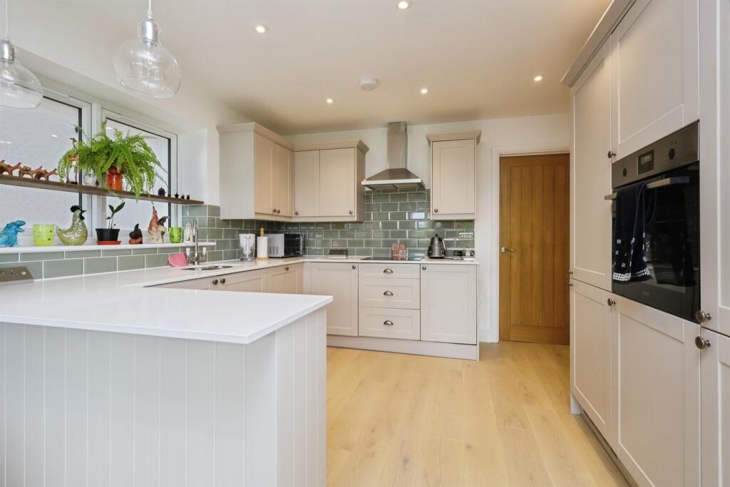 House in Eastbourne, East Sussex - View 4