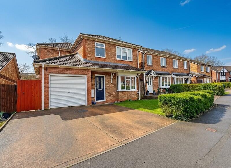 Main image of property: Stryd Silurian, Llanharry, Pontyclun, Rhondda Cynon Taff. CF72 9GB