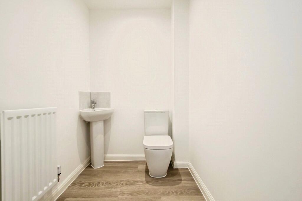 House in Teignbridge, Exminster - More